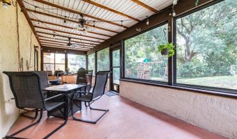 910 VAN Dr, Auburndale, FL 33823