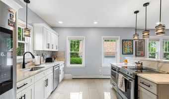 70 Tucker Ave, Cranston, RI 02905
