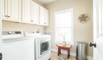 104 Wyatt Dr, Advance, NC 27006