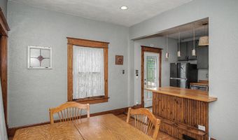218 E 7th St, Ames, IA 50010