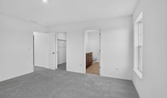 1207 Glenmont St, Algonquin, IL 60102