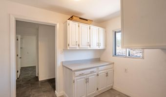 19080 E Indian Hills Dr, Black Canyon City, AZ 85324