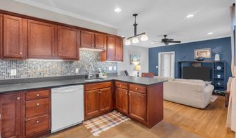 500 Deal Lake Dr 2B, Asbury Park, NJ 07712