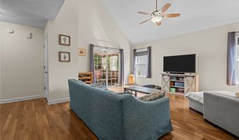 110 Lightwater Dr, Aberdeen, NC 28315