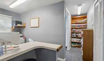 492 N Main St, Barnegat, NJ 08005