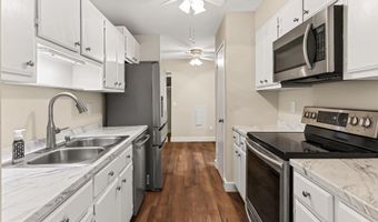 6101 EDSALL Rd 312, Alexandria, VA 22304