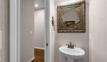 68 Country Hill Rd, Ardmore, OK 73401