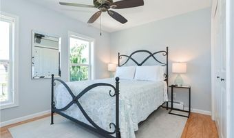 21 OAK Ave, Narragansett, RI 02882