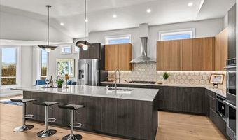 852 Oak St, Ashland, OR 97520