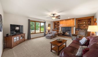 8065 NE 25th Ave, Altoona, IA 50009