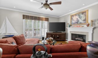 2 WOODSIDE Pl, Anniston, AL 36207