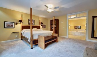 100 Shepards Cove Rd H301, Kittery, ME 03904