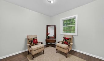 62 Barry Dr, Alloway, NJ 07422