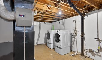 810 SE Belmont Dr, Ankeny, IA 50021