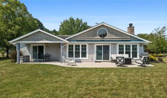 1280 Surfside Cir, Aurora, OH 44202