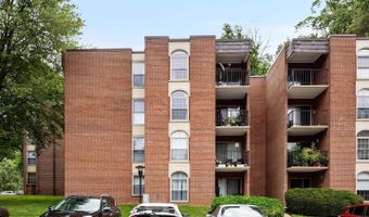 3334 WOODBURN VILLAGE Dr 33, Annandale, VA 22003