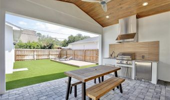 833 DARTMOUTH St, Orlando, FL 32804