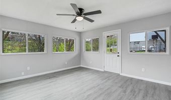 156 Hinrichs Ln, Arnold, MO 63010