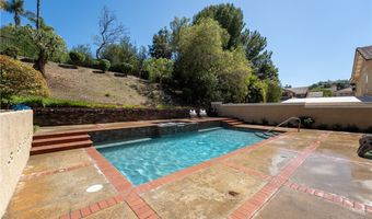 7520 E Toyon Ln, Anaheim, CA 92808