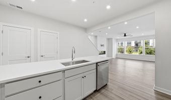 43732 TRANSIT Sq, Ashburn, VA 20147