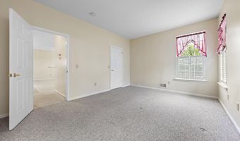 88 ROBIN Ln, Barnegat, NJ 08005