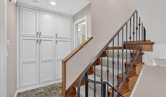 623 N 5th Ave, Ann Arbor, MI 48104