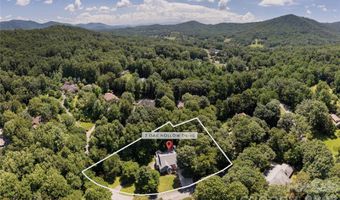 7 Oak Hollow Dr, Asheville, NC 28805