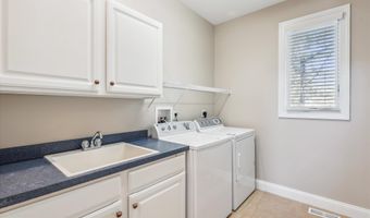 54 S ATLANTIC Ave, Bethany Beach, DE 19930
