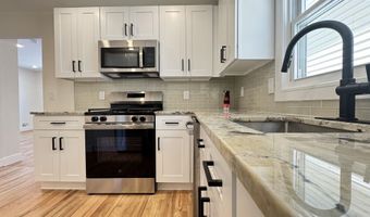 40 ISABELLA Ave 1, Bayonne, NJ 07002