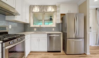 7623 ARLEN St, Annandale, VA 22003