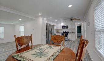 906 Wren Cir, Barefoot Bay, FL 32976
