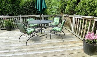 199 Main St, Belfast, ME 04915