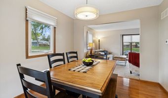 1304 7th St NW, Altoona, IA 50009
