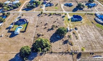 409 QUAIL HOLLOW Dr, Adkins, TX 78101