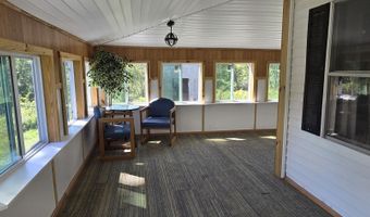 8 Graffam Rd, Baldwin, ME 04091