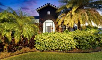 6927 CRESTPOINT Dr, Apollo Beach, FL 33572
