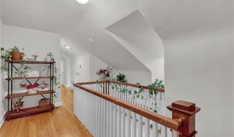 336 Richmond Ave, Amityville, NY 11701