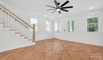 904 E 33rd St, Savannah, GA 31401