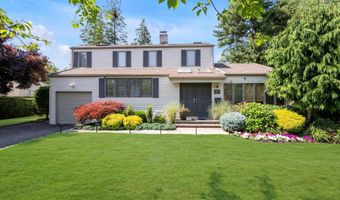 68 Argyle Rd, Albertson, NY 11507