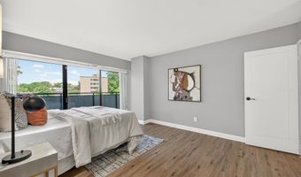 5300 COLUMBIA Pike 701, Arlington, VA 22204
