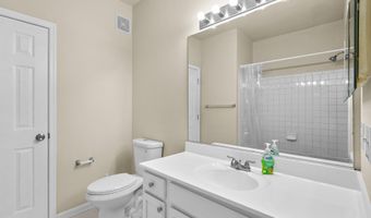 15614 EVERGLADE Ln 203, Bowie, MD 20716
