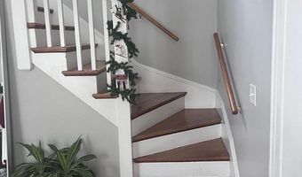 10 Duval St, Boston, MA 02135