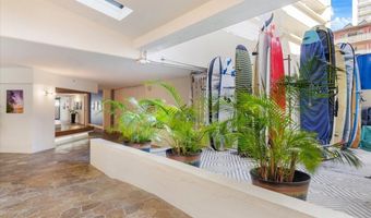 2463 Kuhio Ave 607, Honolulu, HI 96815