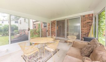 2707 Brandywine Dr, Ann Arbor, MI 48104