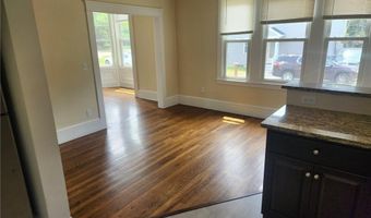 219 Metacom Ave 1A, Bristol, RI 02809