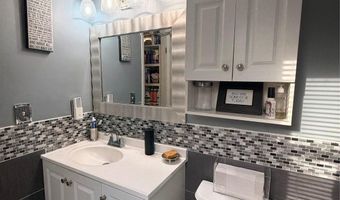 2712 Schleigel Blvd, Amityville, NY 11701