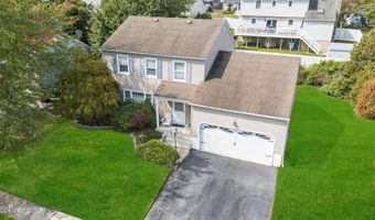 136 Sandpiper Dr, Belford, NJ 07718