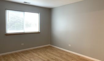 881 Swift Rd 306, Addison, IL 60101