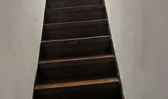 55 E 21ST St, Bayonne, NJ 07002