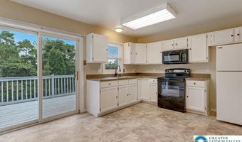 1842 Glacier Dr, Tunkhannock, PA 18610